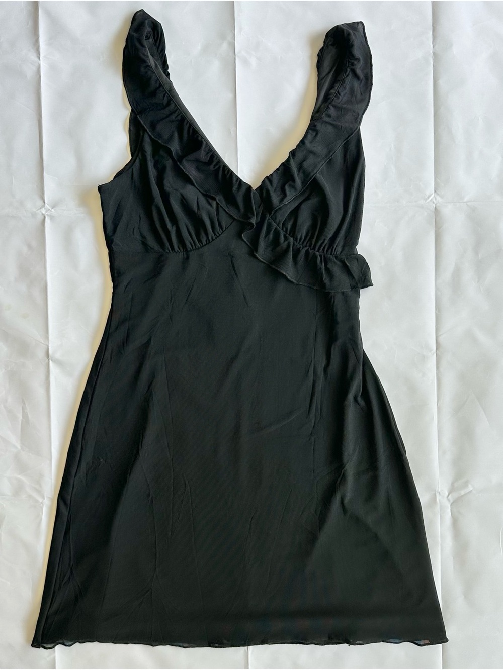 NWT Miyieonz black sleeveless ruffle mini dress, size medium